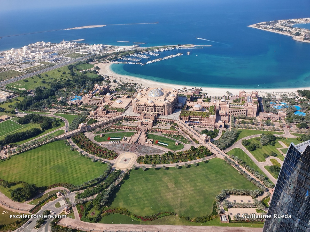 Abu Dhabi - Etihad towers observation deck at 300