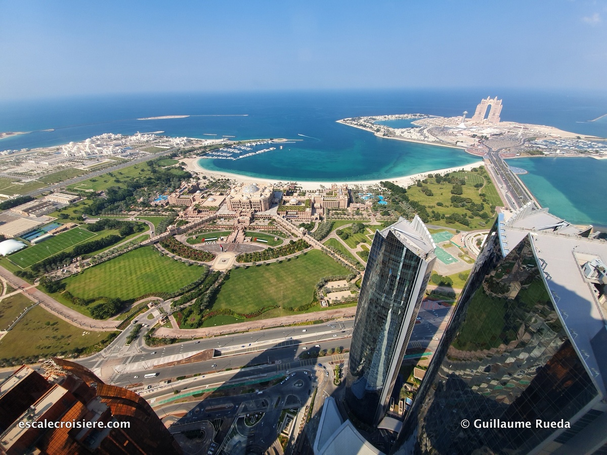 Abu Dhabi - Etihad towers observation deck at 300