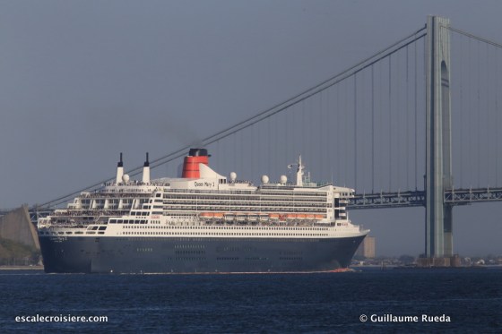 Queen Mary 2 - Verrazano bridge