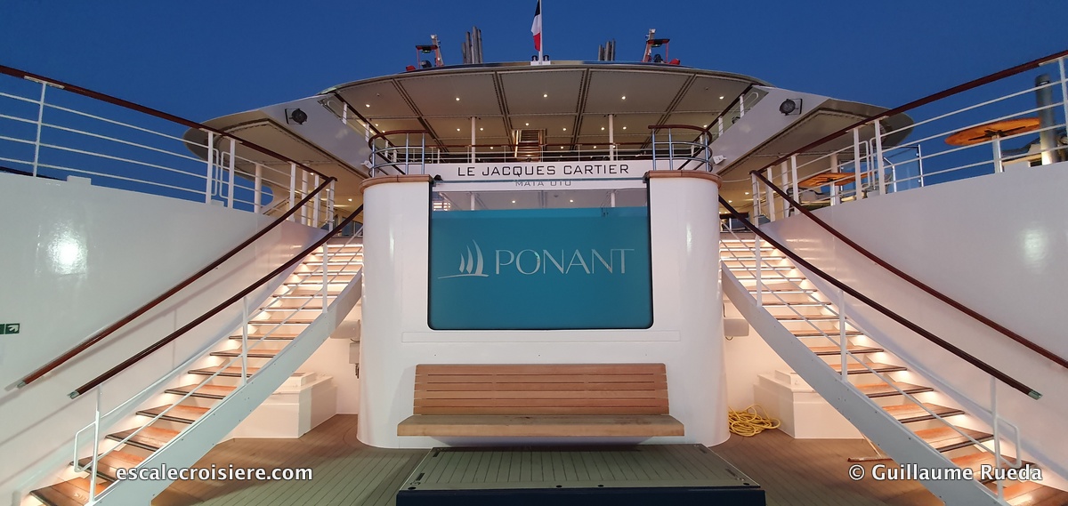 Piscine - Le Jacques Cartier - Ponant