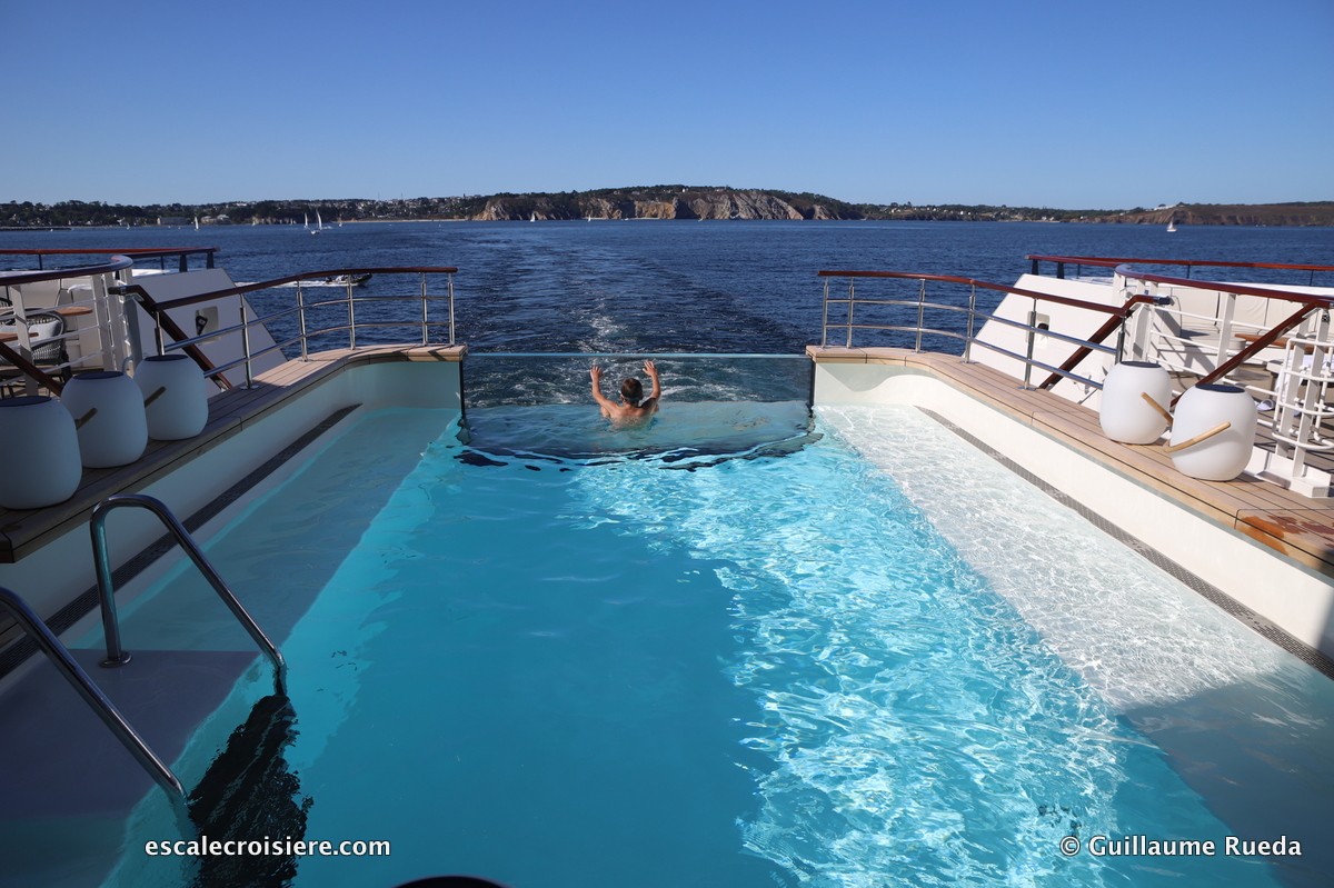 Piscine - Le Jacques Cartier - Ponant