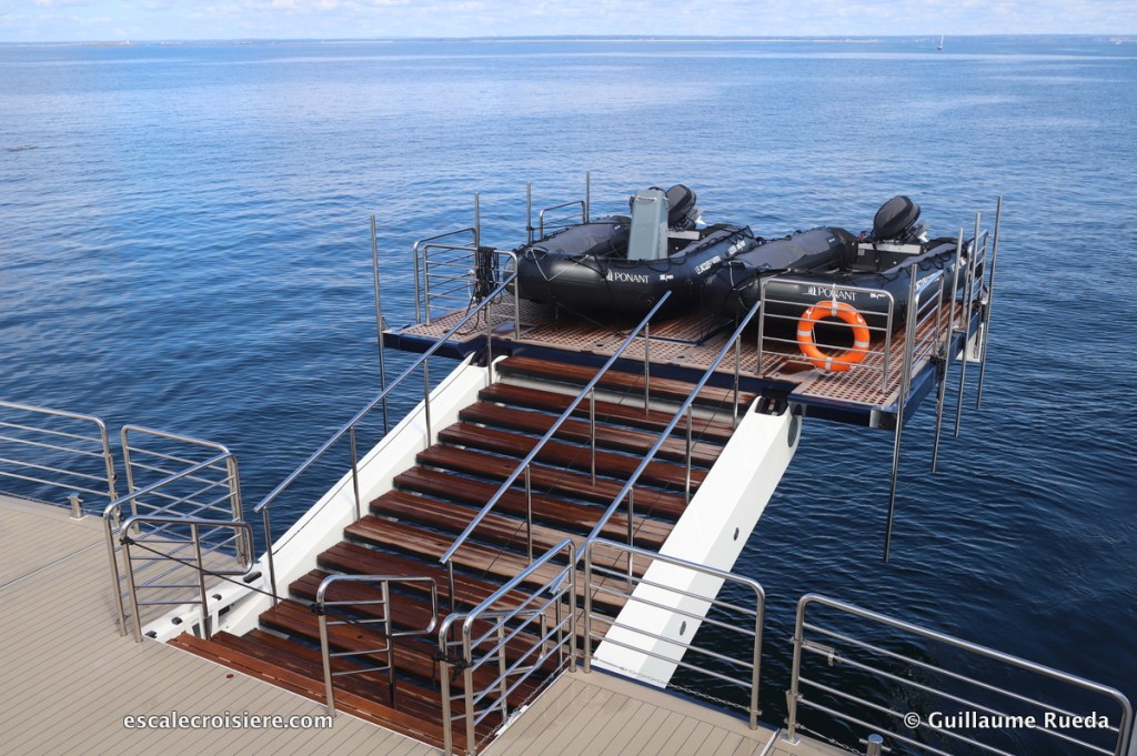 Zodiac expédition Marina - Le Jacques Cartier - Ponant