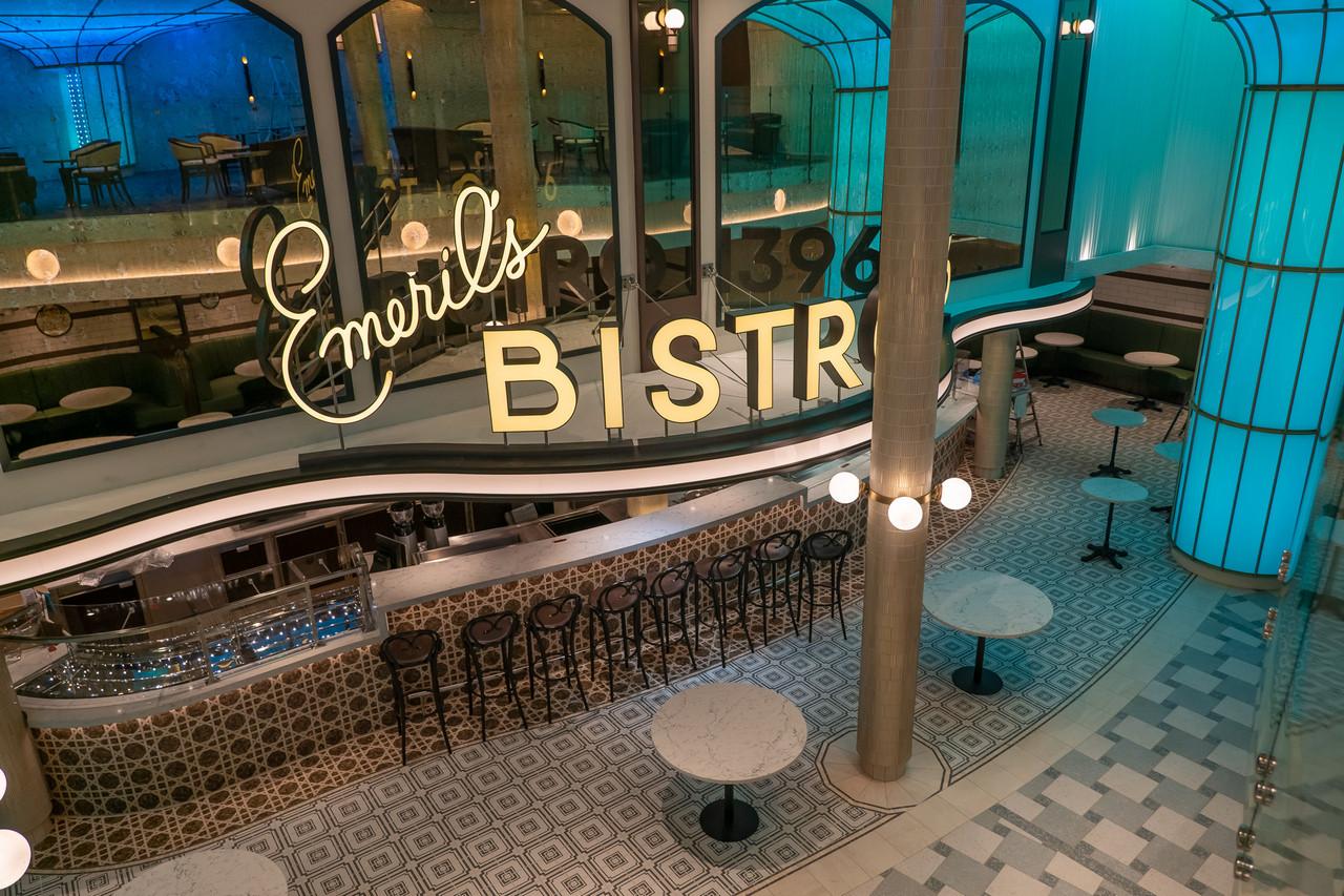 Carnival - Mardi Gras - Emeril’s Bistro 1396