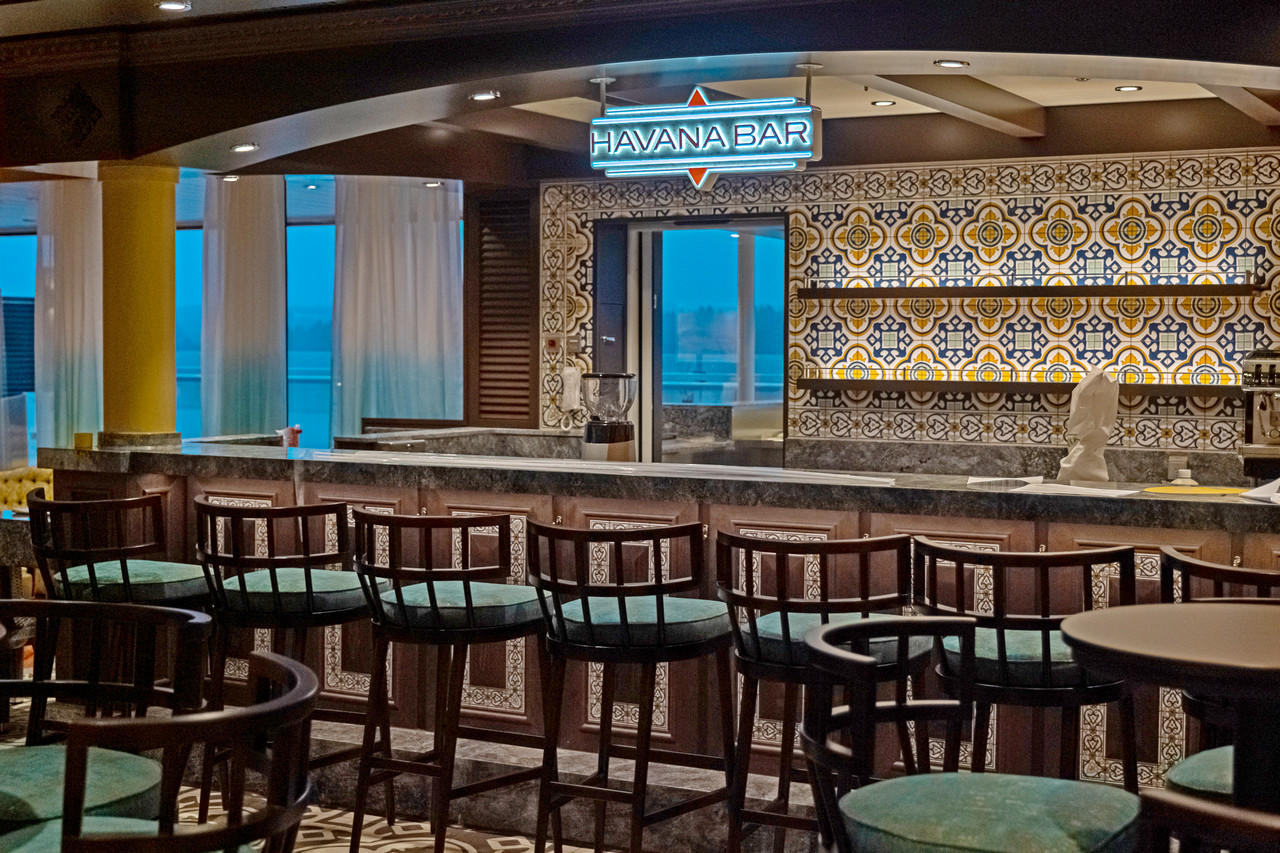 Carnival - Mardi Gras - Havana Bar