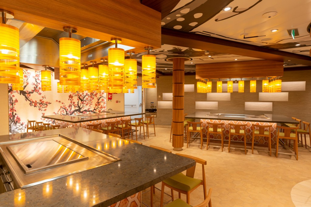 Carnival - Mardi Gras - Sushi Restaurant (2)