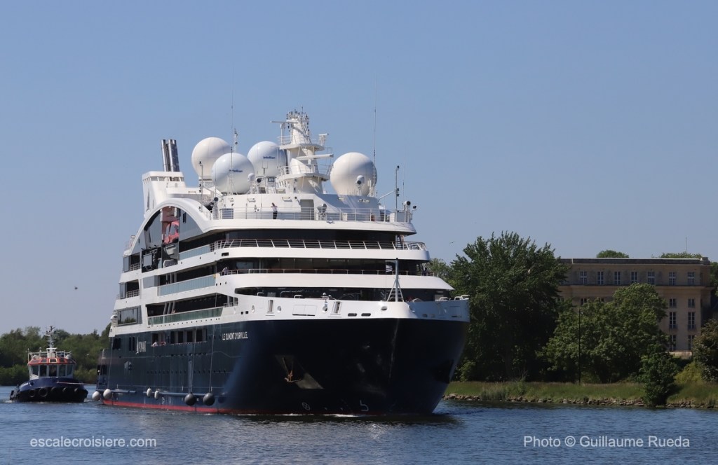 Le Dumont d'Urville - Château de Bénouville