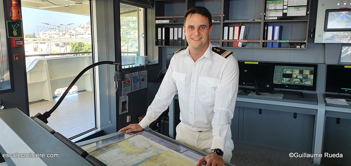 Le Bougainville - Jean-Edouard Perrot