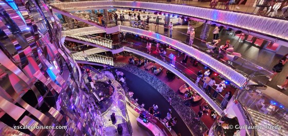 MSC Seaside - Atrium
