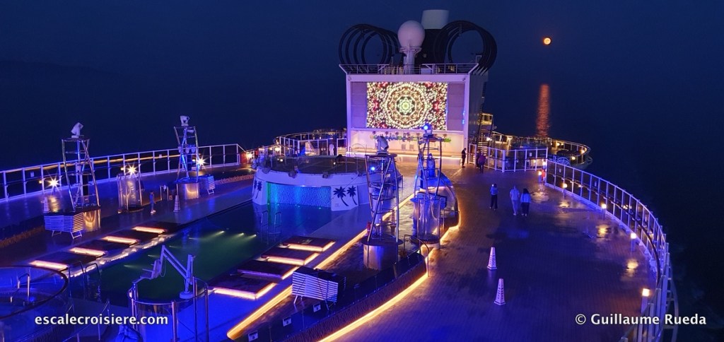 MSC Seaside - Miami Beach Pool - Lune rousse