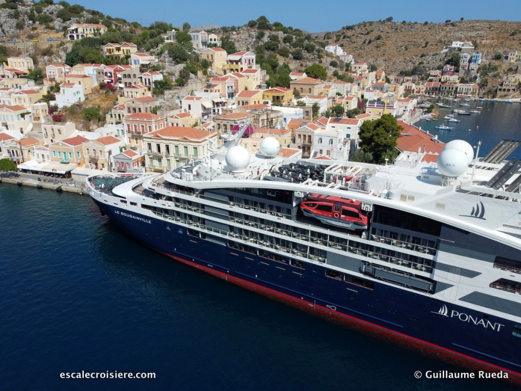 Le Bougainville - Symi - Grèce