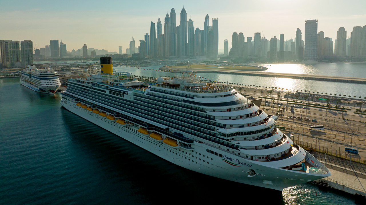 Costa Firenze - AIDABella - Dubai Cruise Terminal