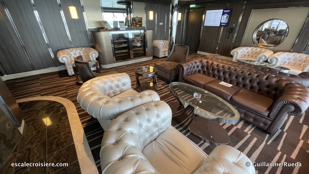 MSC Virtuosa - Fumoir