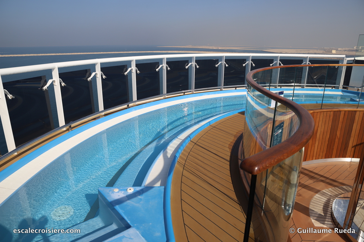 MSC Virtuosa - Jacuzzi pont 16