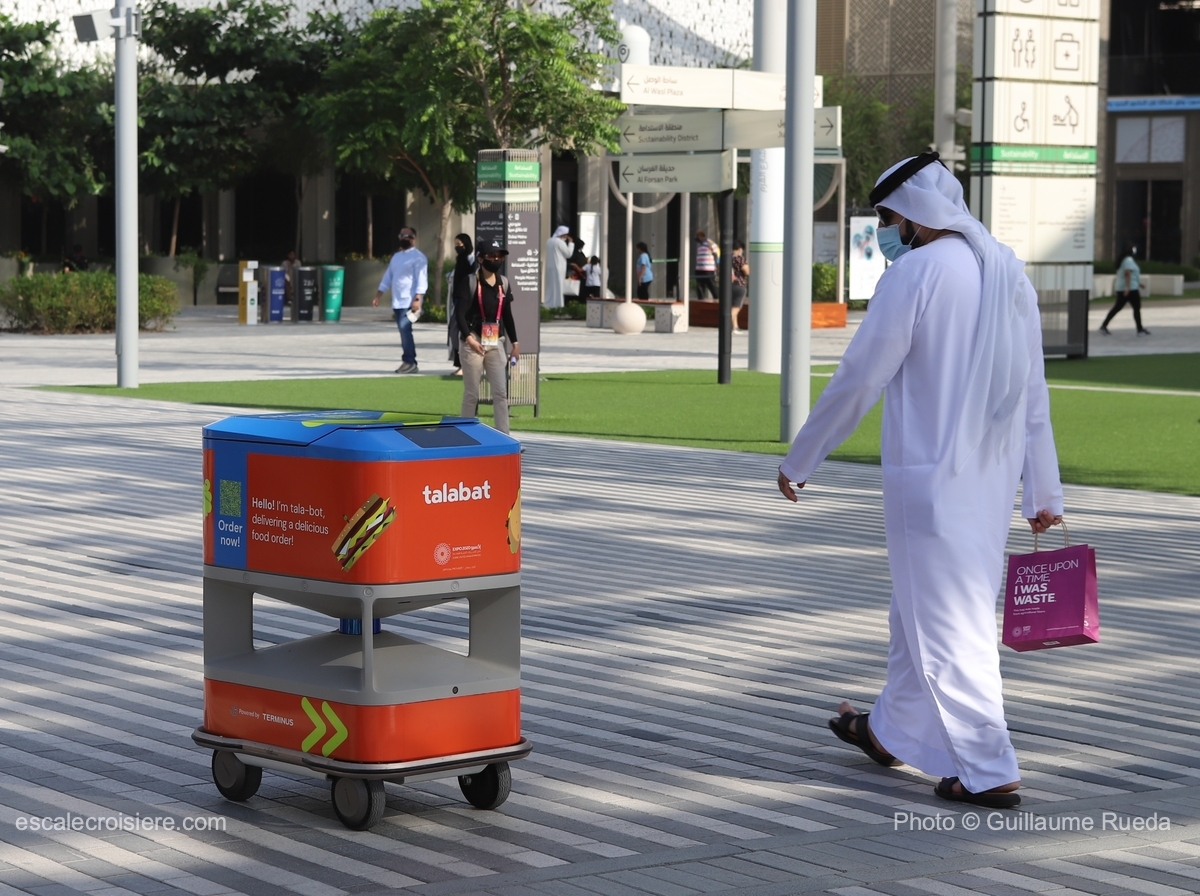 Expo 2020 Dubai - Robot Talabat livraison de repas
