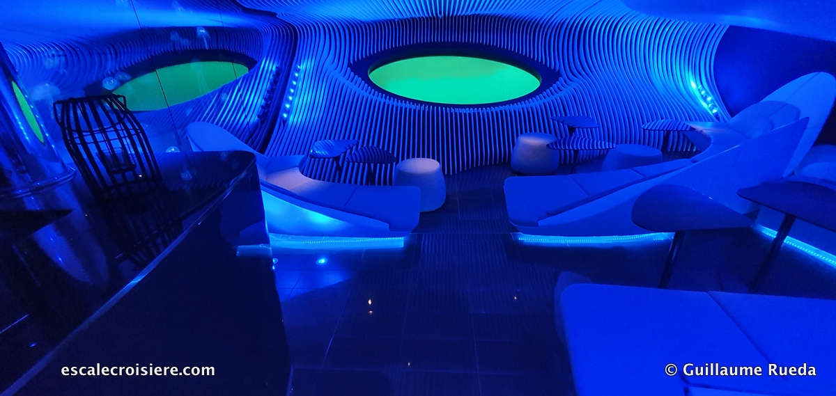 Blue Eye - Le Champlain