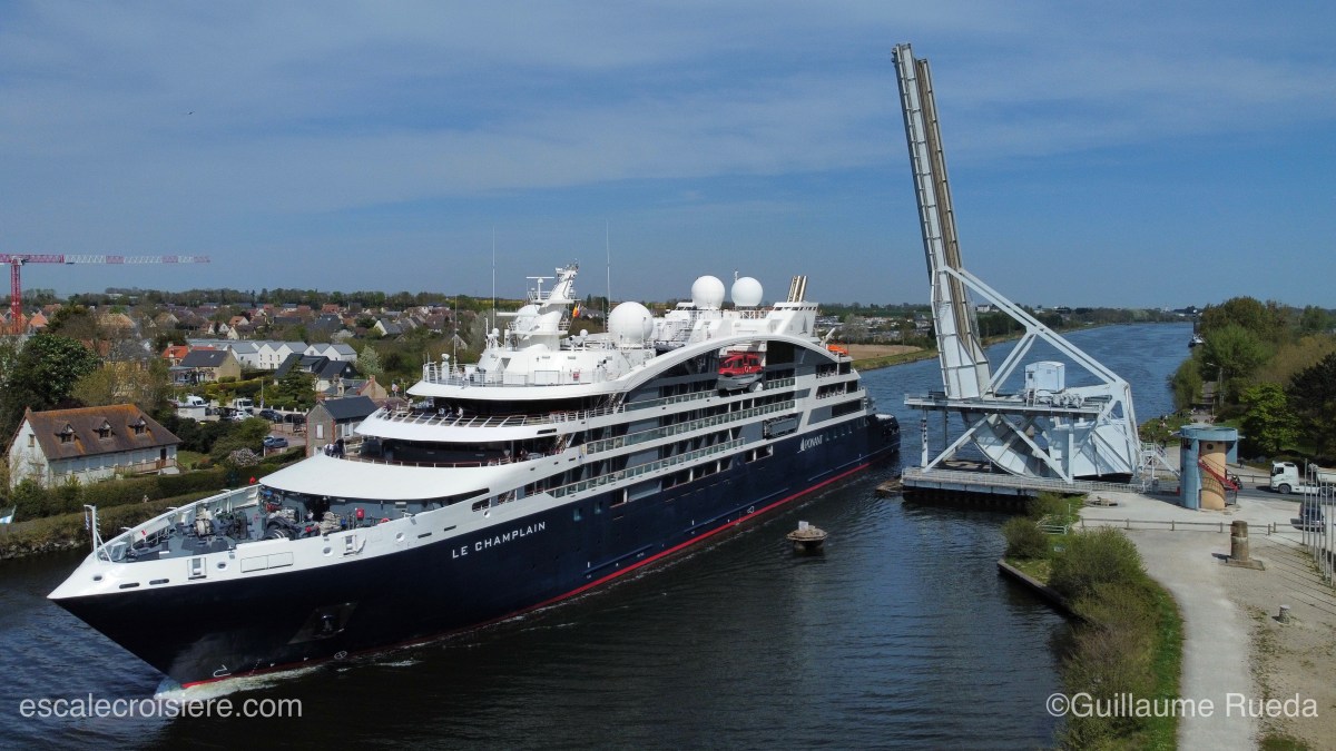 Le Champlain - Pegasus Bridge - Ponant