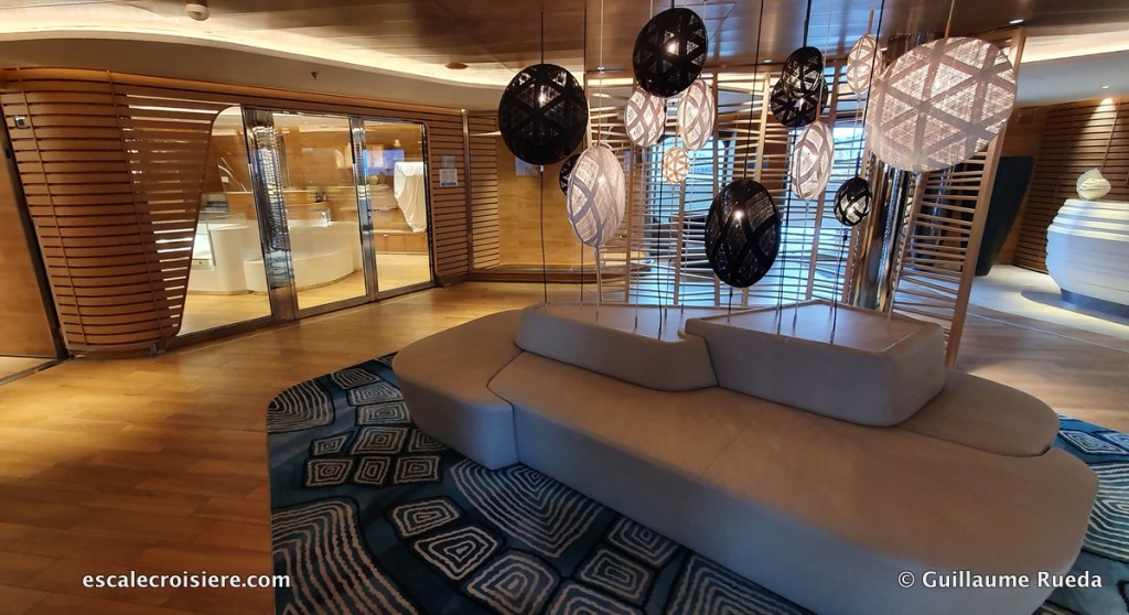 Lobby - Le Champlain