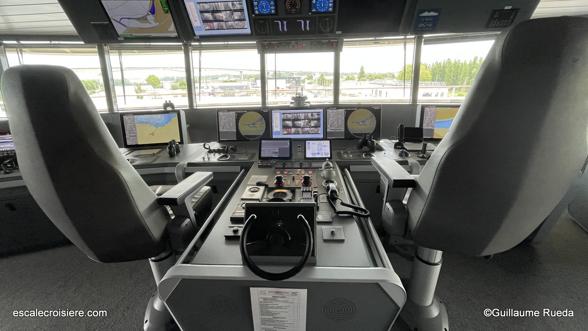 Le Bellot - Passerelle -Ponant