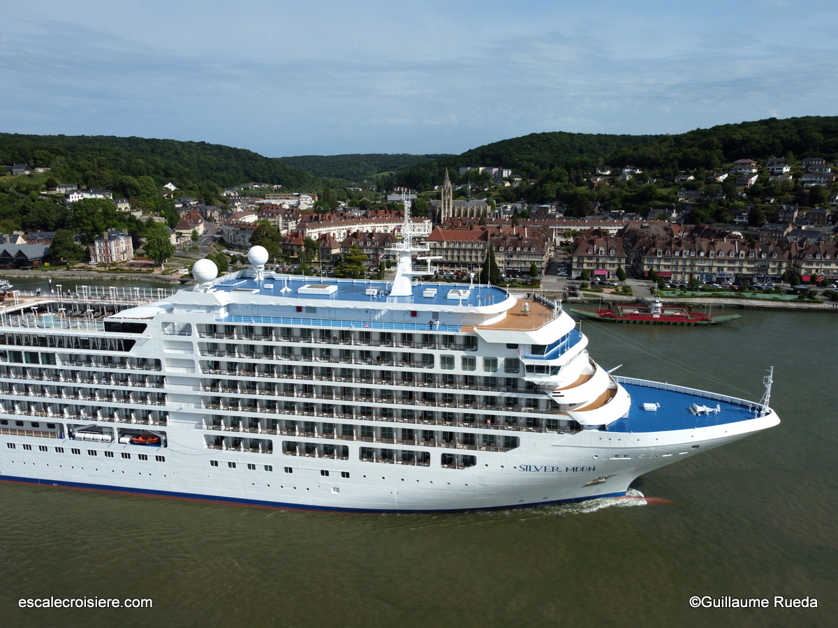 Silver Moon - Caudebec en Caux