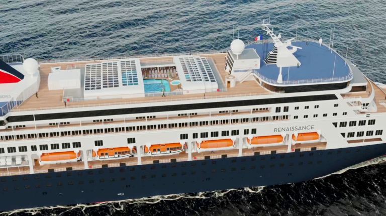 Compagnie Française de Croisières (CFC) : premières croisières à bord