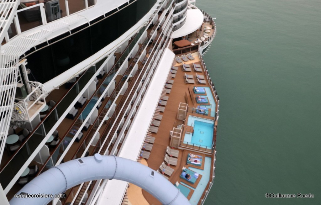 Infinity Beach Piscines - Ocean Boulevard pont 8