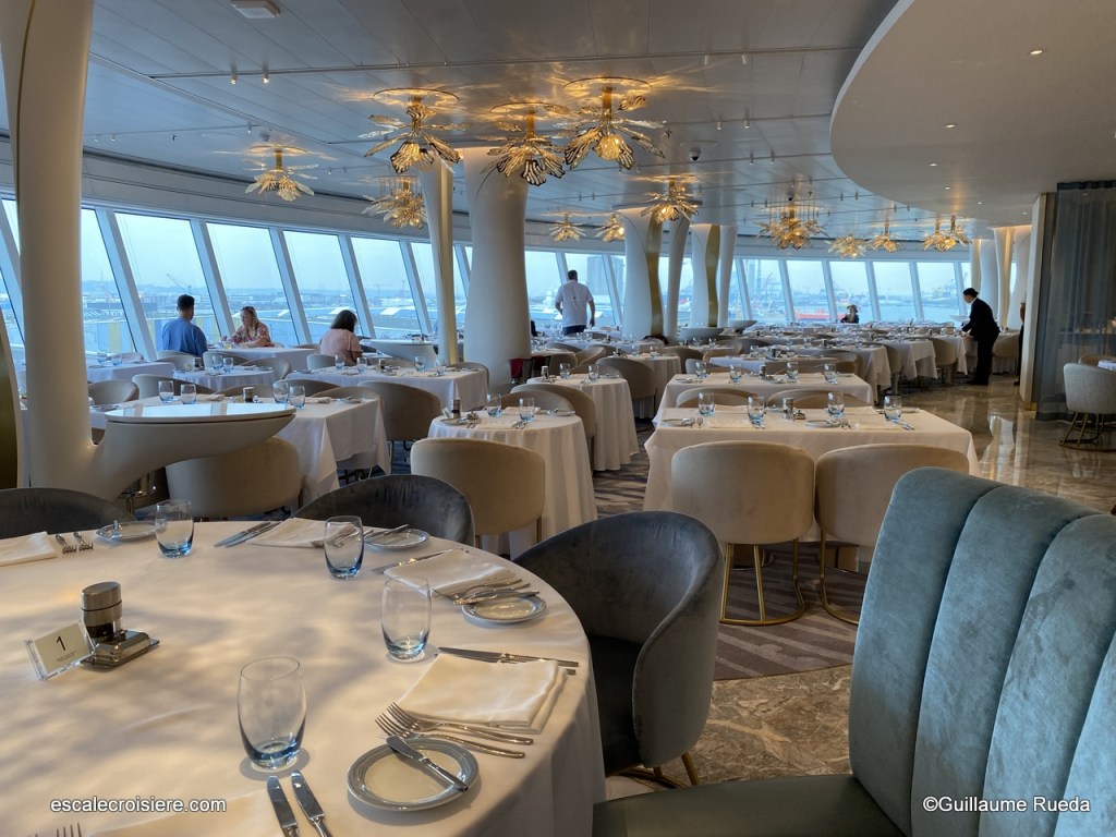 Norwegian Prima - Hudson's restaurant