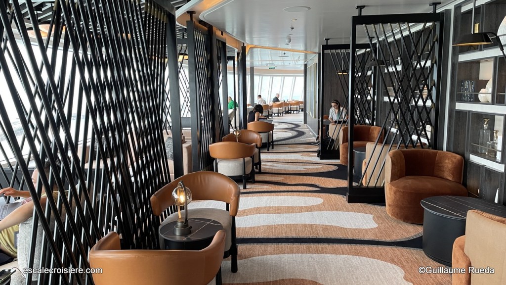 Norwegian Prima - Observation Lounge