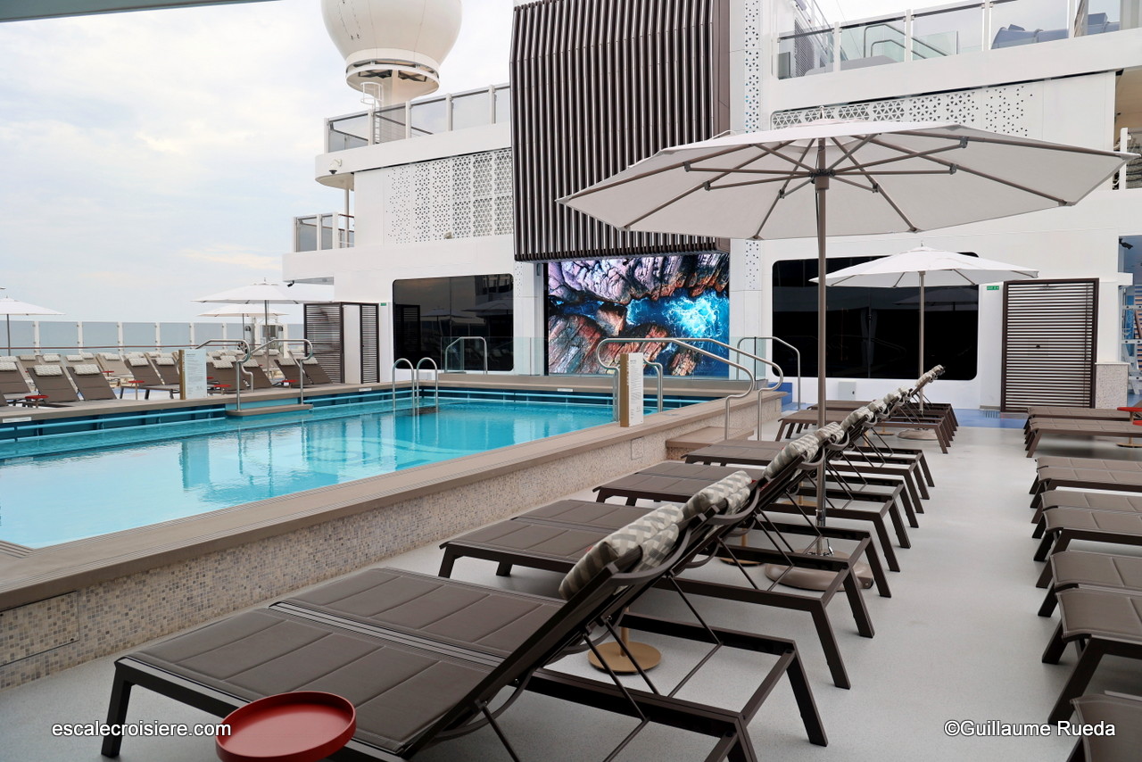 Norwegian Prima - Piscine Centrale