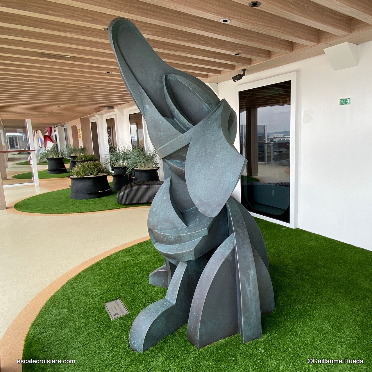 Norwegian Prima - The Concourse