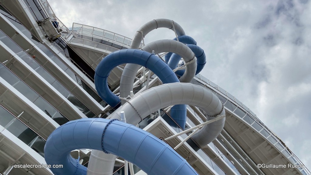 Norwegian Prima - Toboggans The Rush