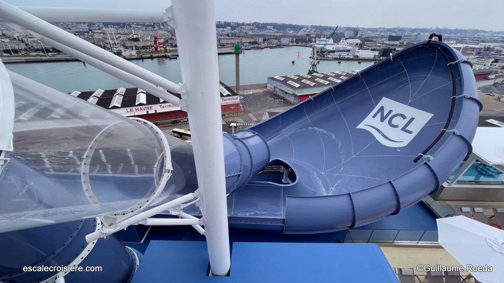 Norwegian Prima - Toboggans The Wave