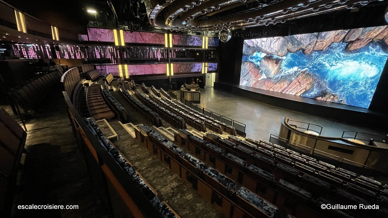 Norwegian Prima - Viva theater