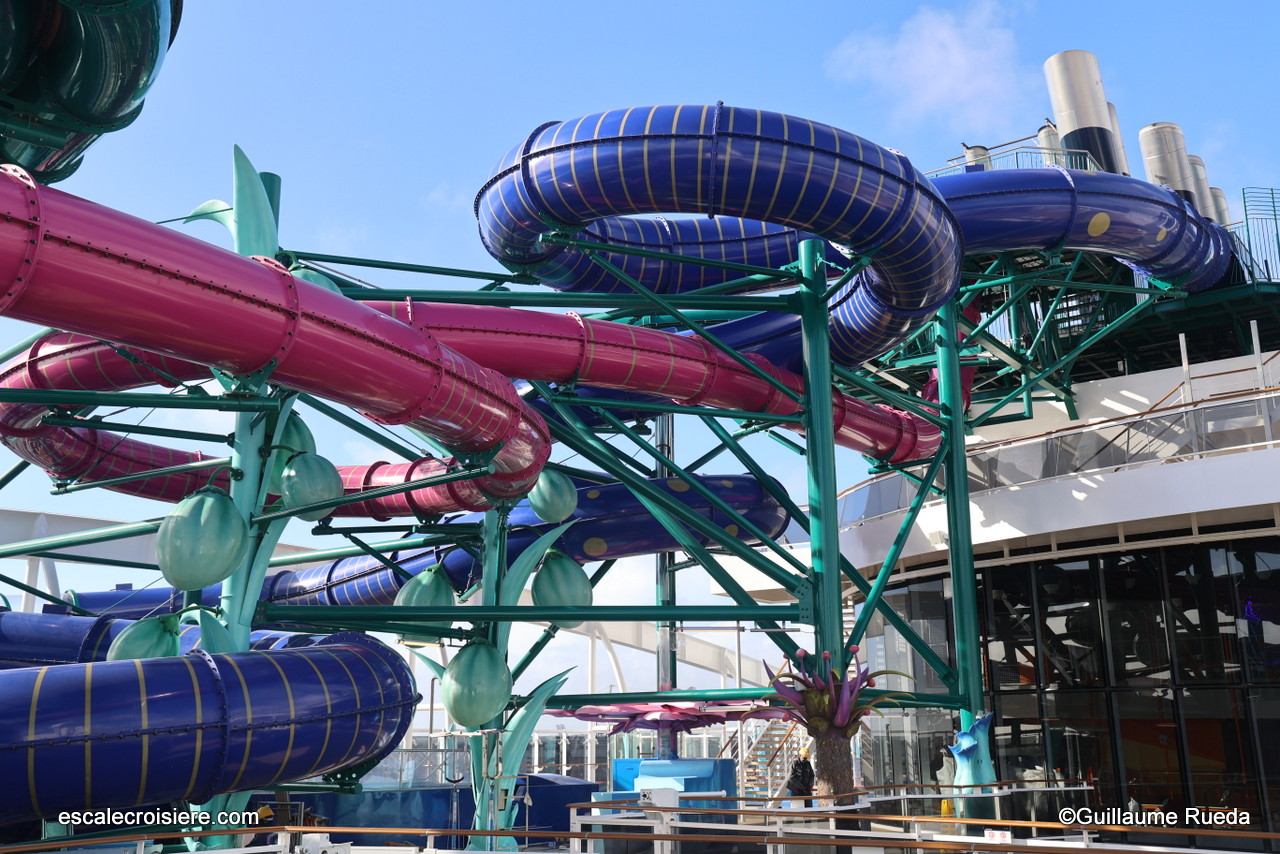 MSC World Europa - Toboggans Aurora Borealis Aquapark