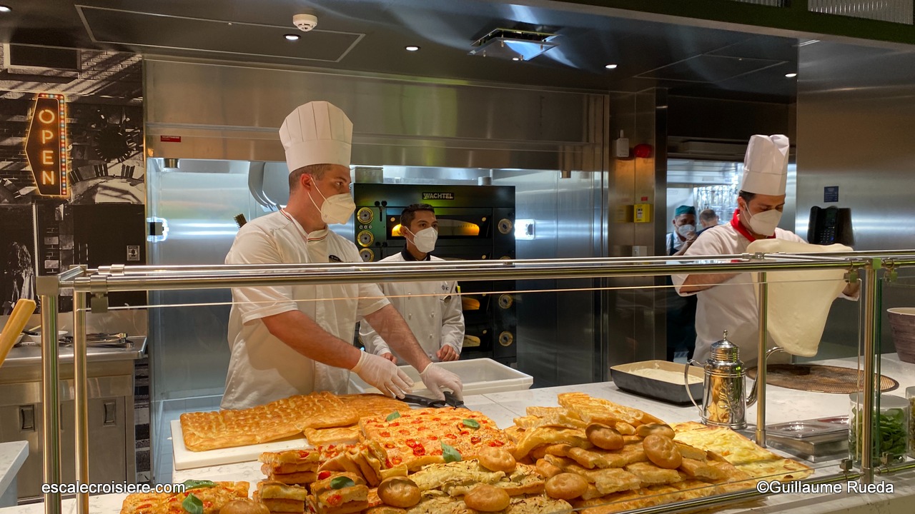 MSC World Europa - Luna Park Pizza & Burger