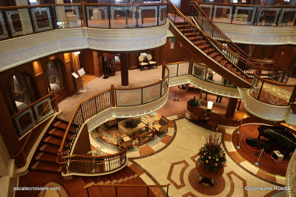 Queen Victoria - Grand Lobby