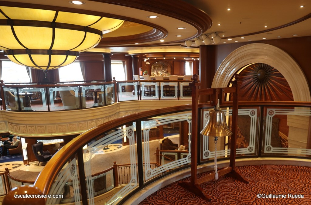 Queen Victoria - Grand Lobby