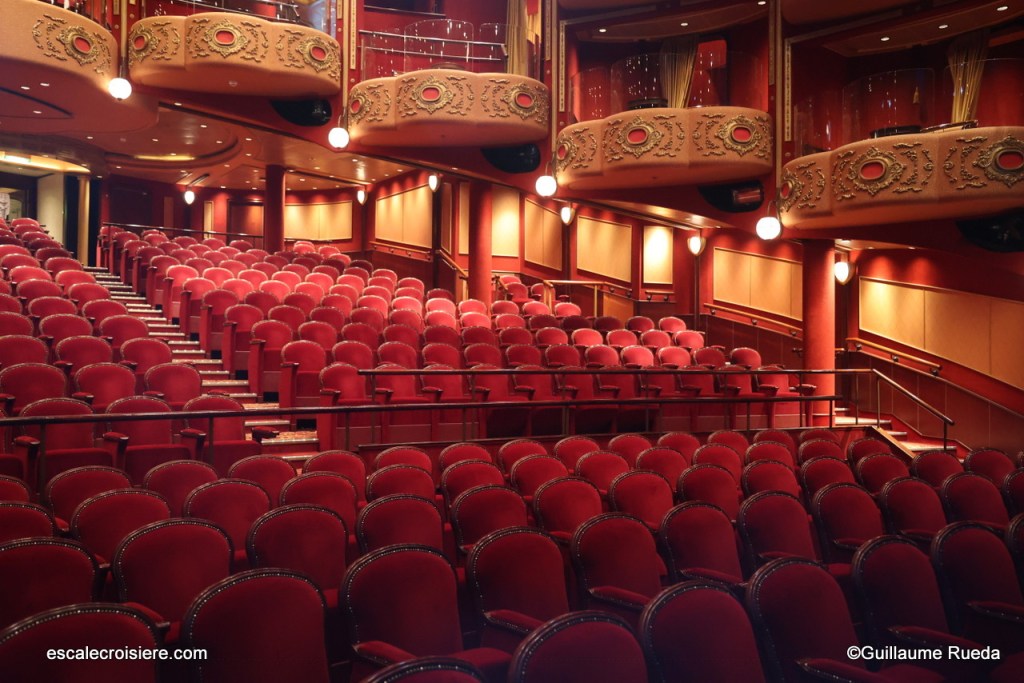 Queen Victoria - Théâtre Royal Court Theater