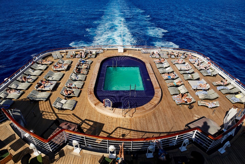 Celestyal Journey - Piscine extérieure