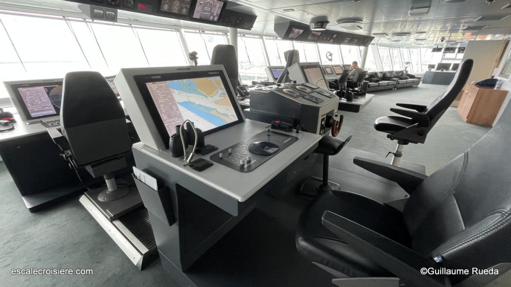 Nieuw Statendam Passerelle - HAL