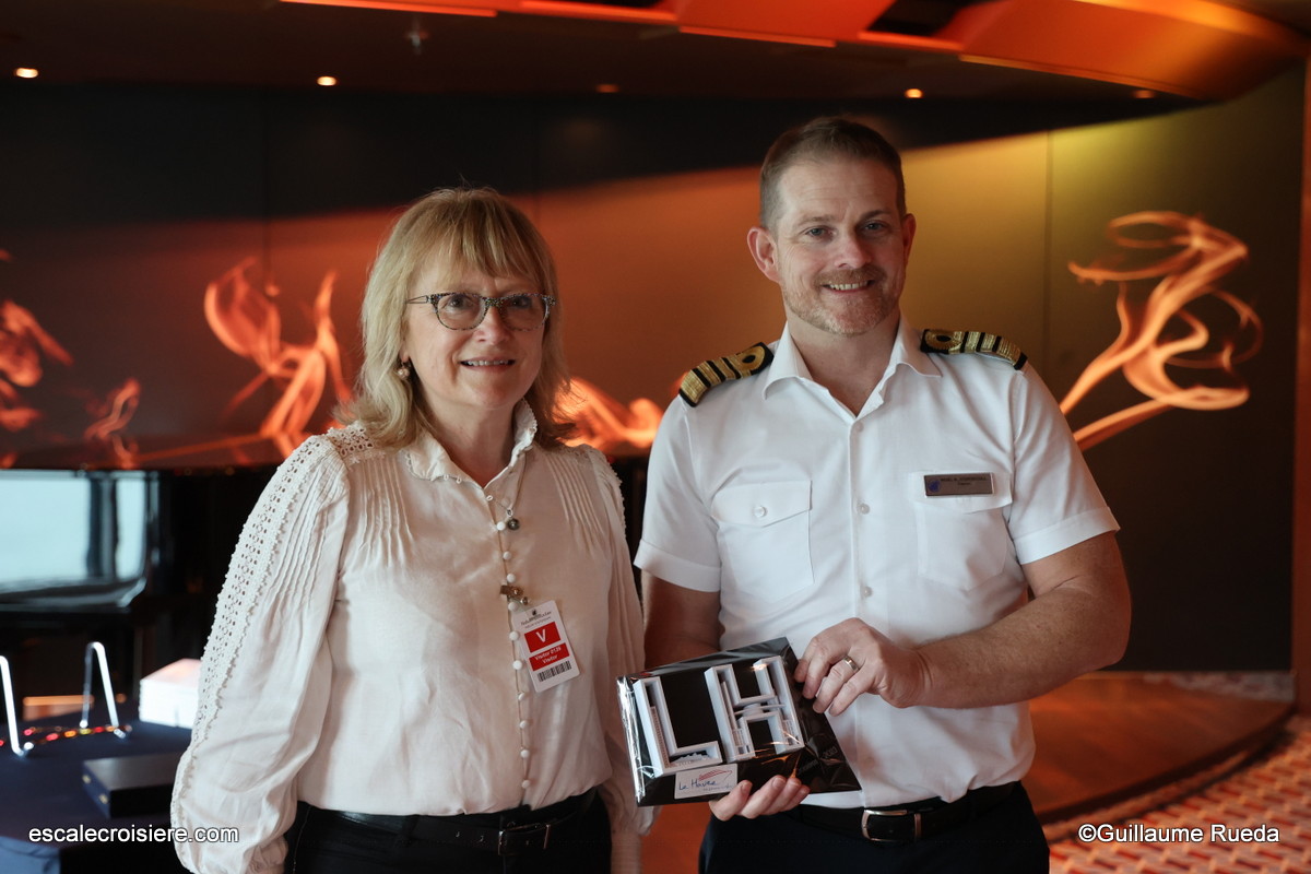 Nieuw Statendam - Remise de plaques - Holland America Line