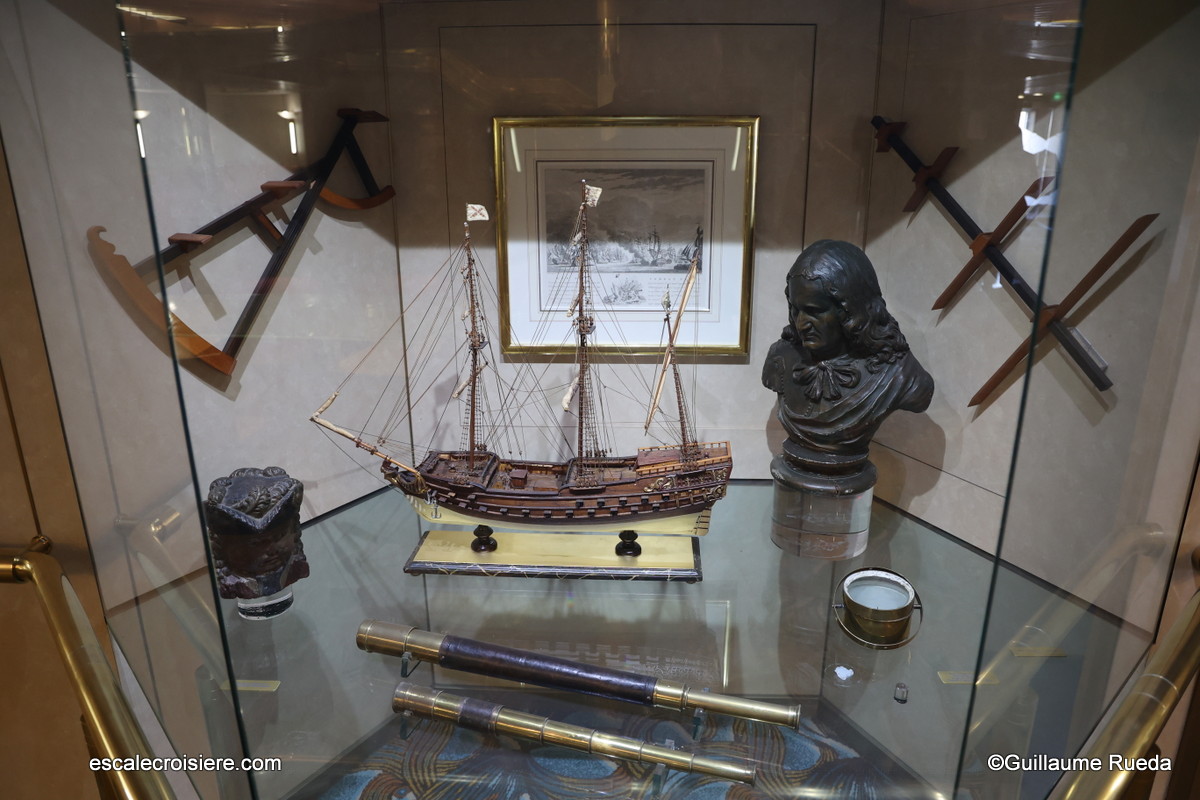 Grand Foyer - Renaissance - CFC