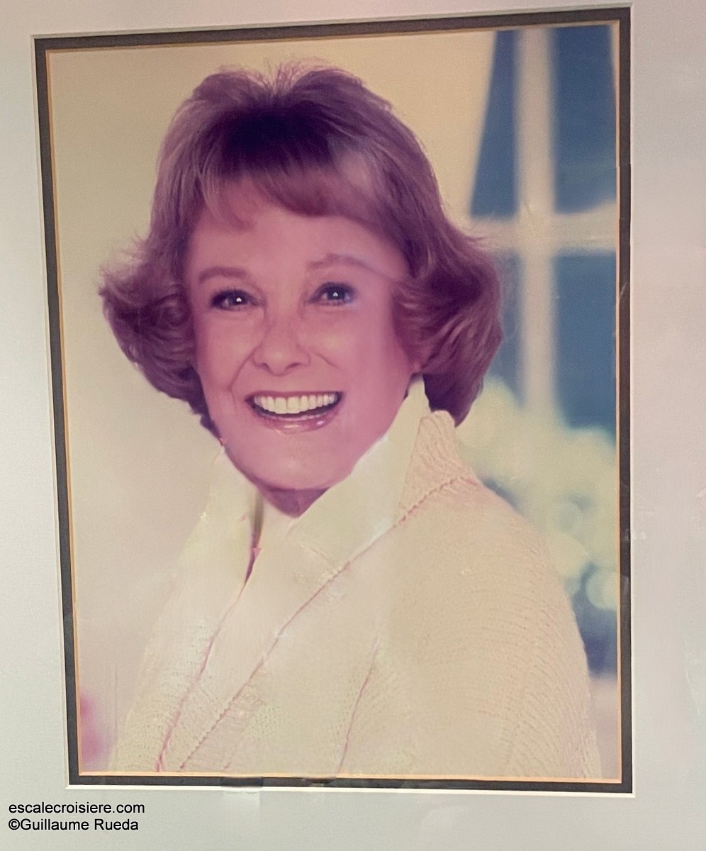 June Allyson, marraine Maasdam - HAL