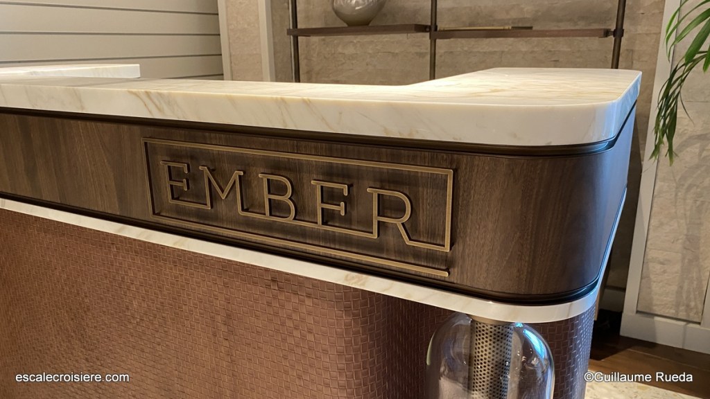 Restaurant Ember - Vista - Oceania