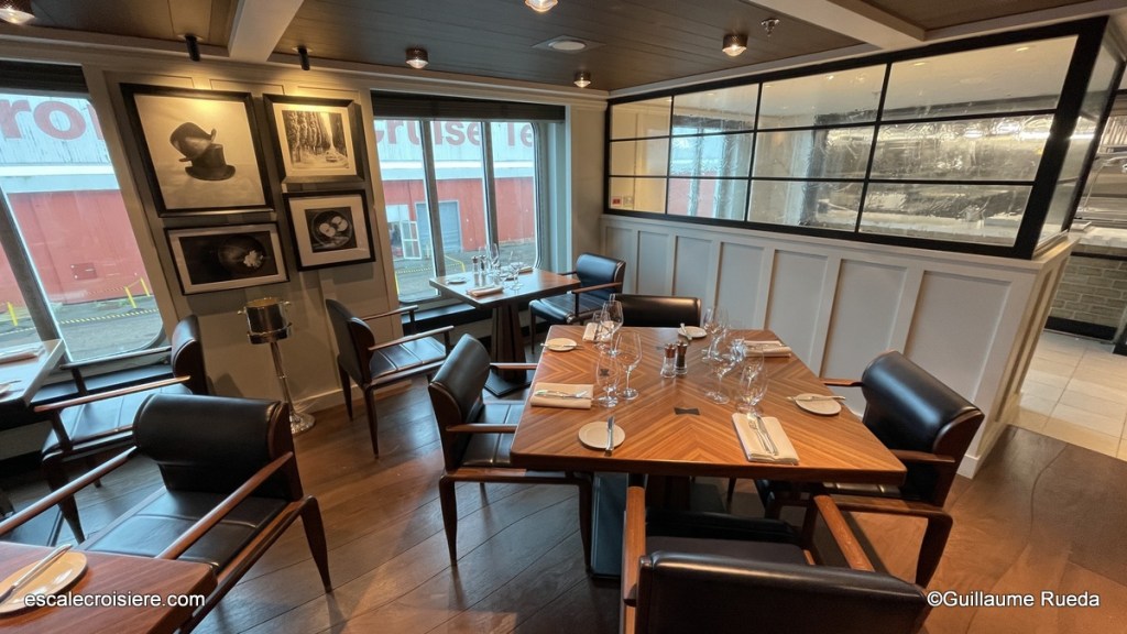 Restaurant Ember - Vista - Oceania