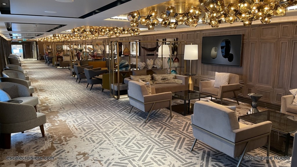 Grand Lounge - Vista - Oceania