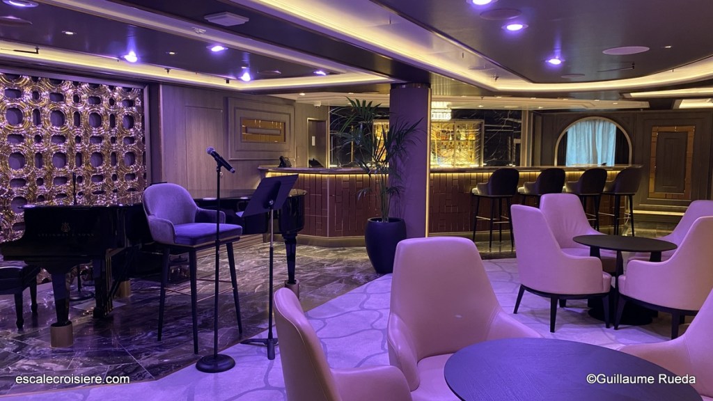 Martinis bar - Vista - Oceania