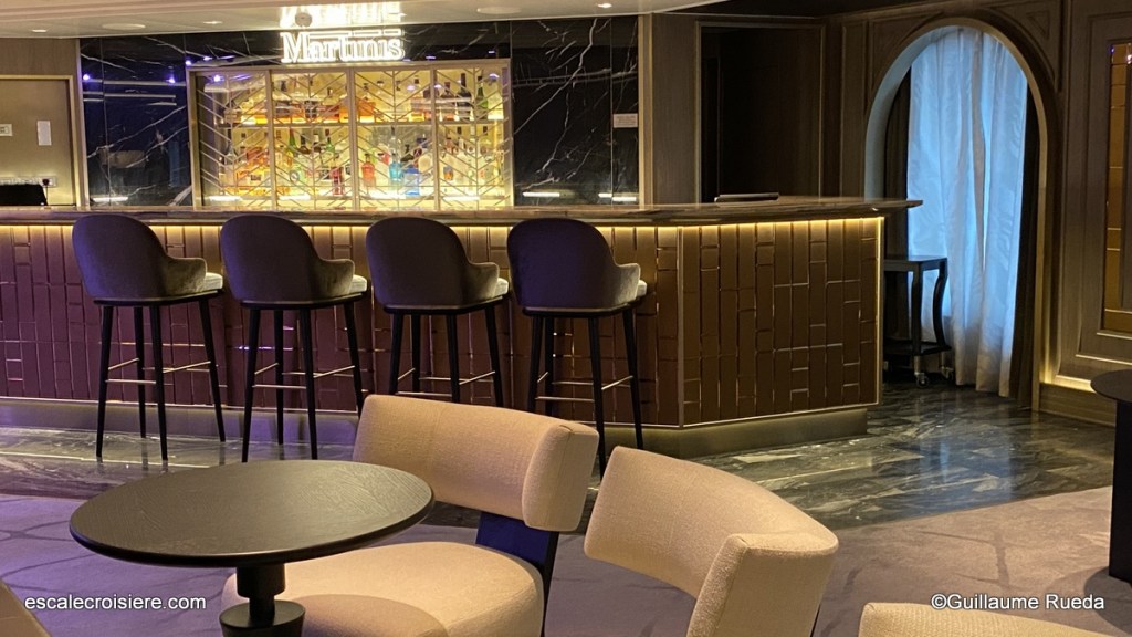 Martinis bar - Vista - Oceania