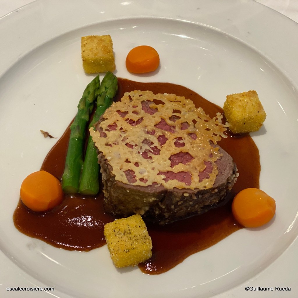 The Grand Dining Room - Vista - Oceania