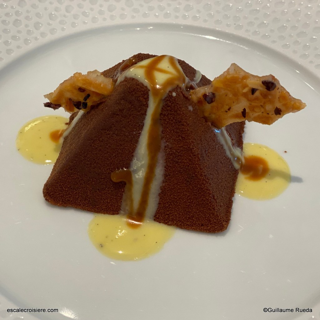 The Grand Dining Room - Vista - Oceania