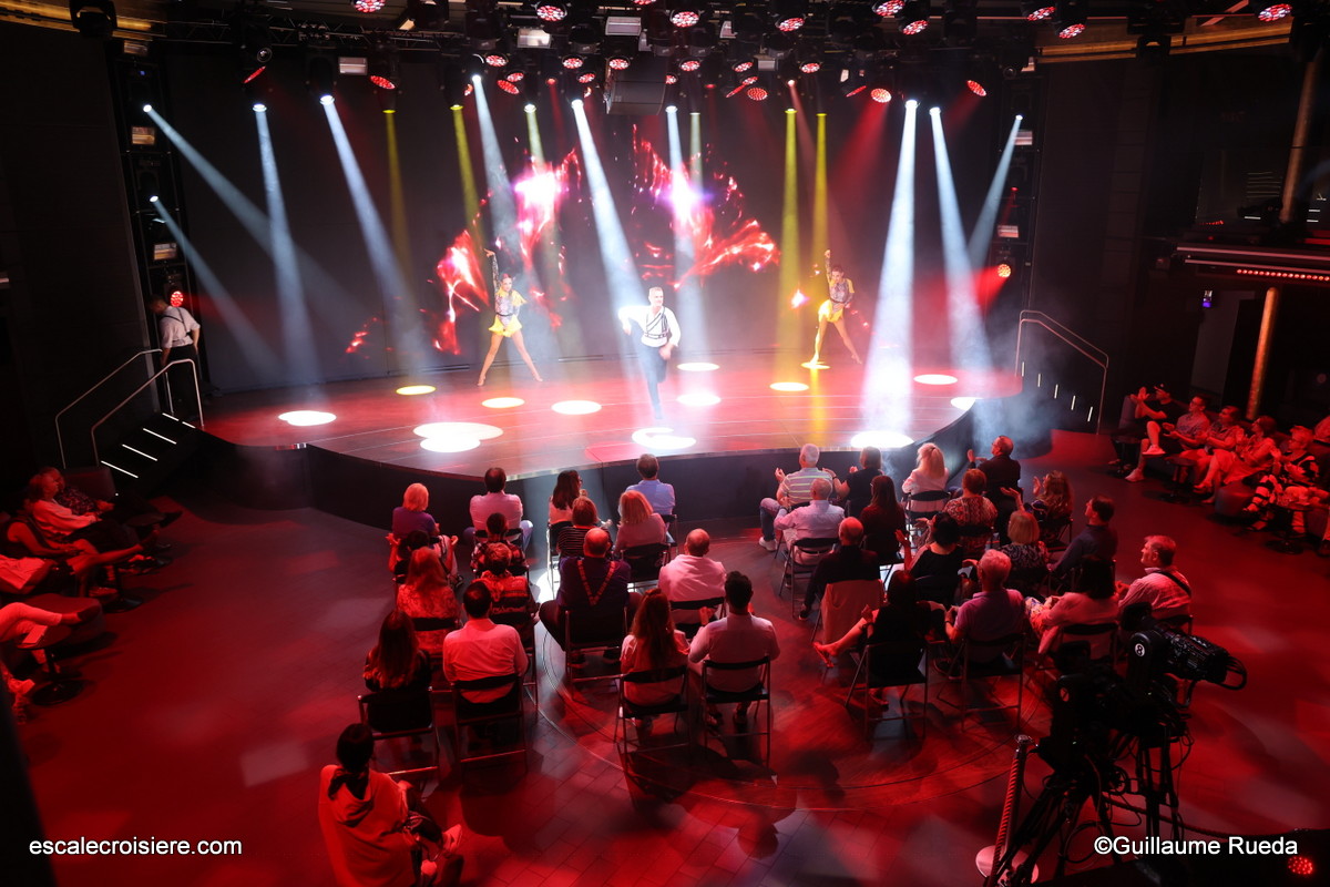 Poltrona Frau Arena - Costa Toscana